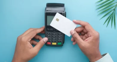 Cartão de Crédito vs. Débito Melhor Escolha para as Finanças